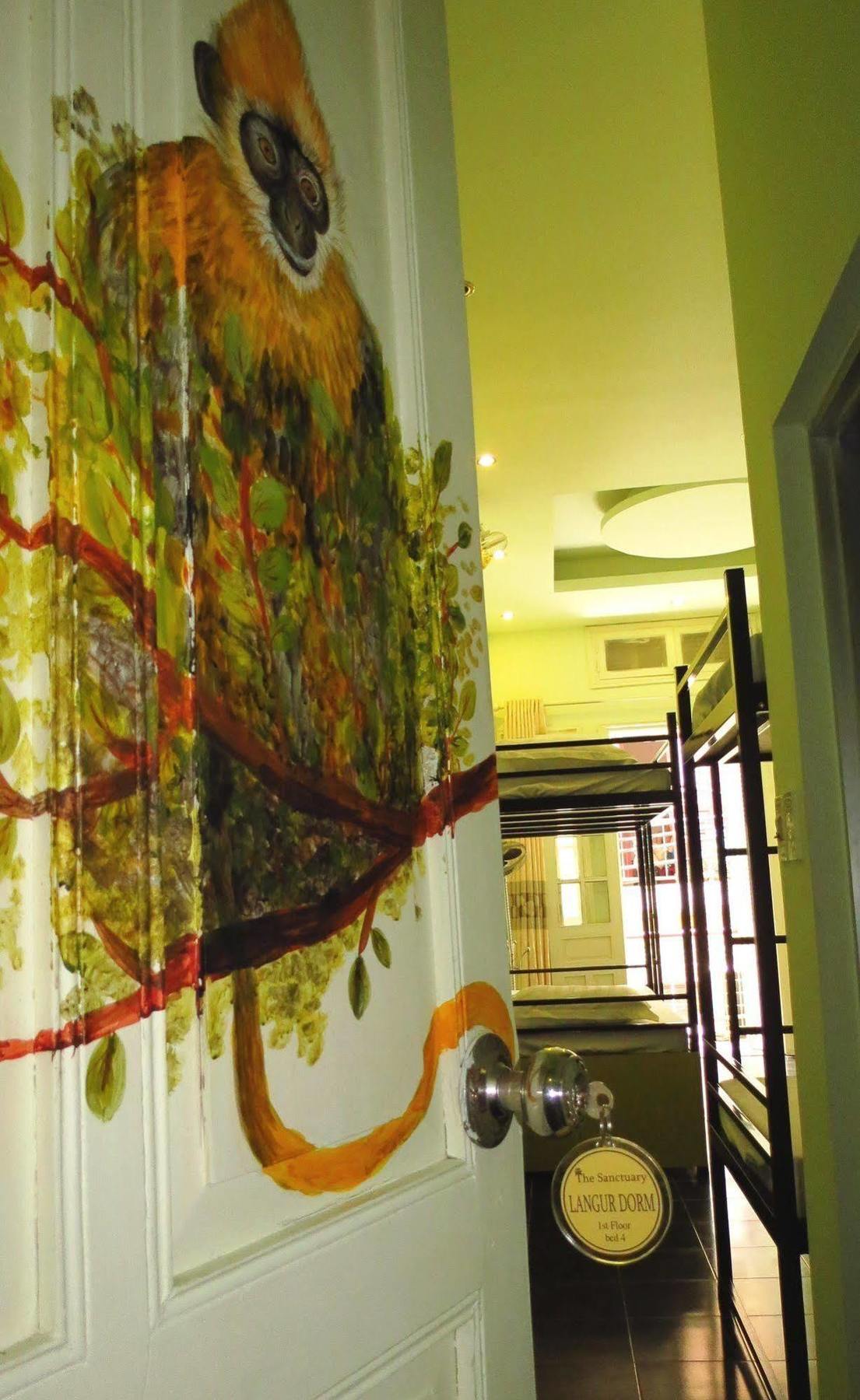 Hanoi Massive Hostel Екстер'єр фото
