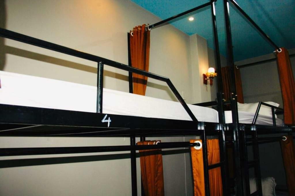 Hanoi Massive Hostel Екстер'єр фото