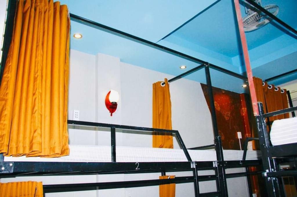 Hanoi Massive Hostel Екстер'єр фото