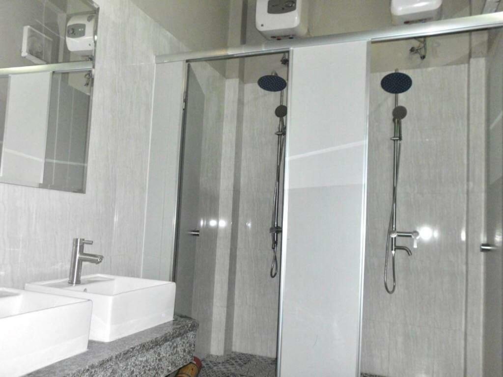 Hanoi Massive Hostel Екстер'єр фото